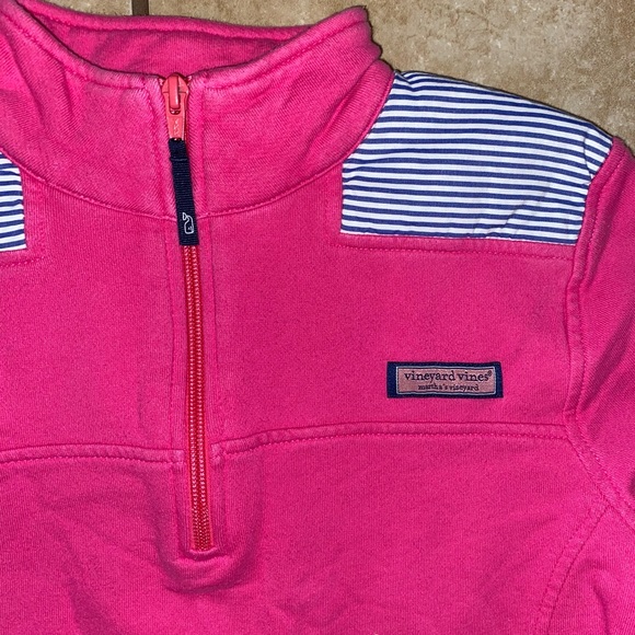 Vineyard vines pullover size small - Picture 3 of 6